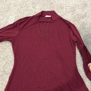 Super cute burgandy shirt